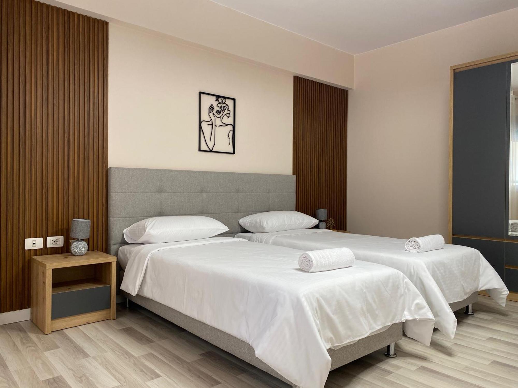Central Cozy Apartment Tirana Exterior foto